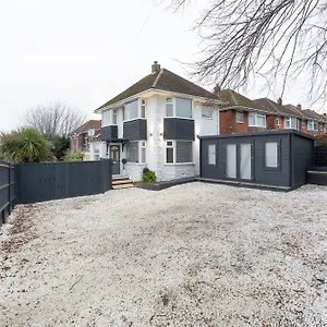 https://villa-estwood.bournemouth-hotels.org