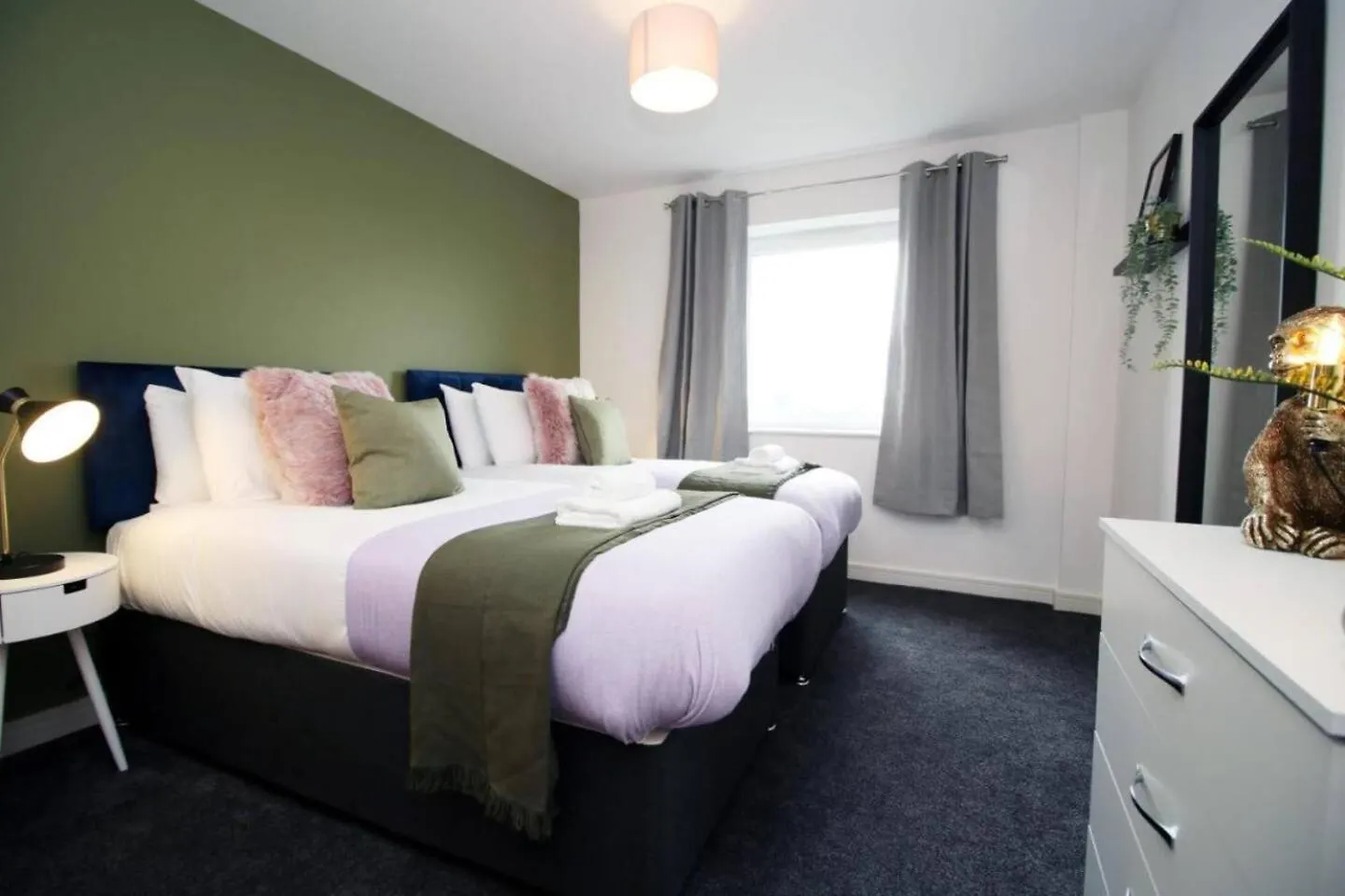 카디프 Cohost Partners | Free Parking | 2Br | Smart Tv 아파트
